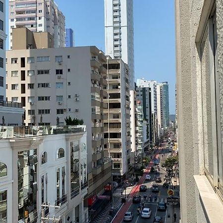 Otimo Apto 2 Quartos, Av. Brasil, De Frente, Quadra Mar. Balneário Camboriú Extérieur photo